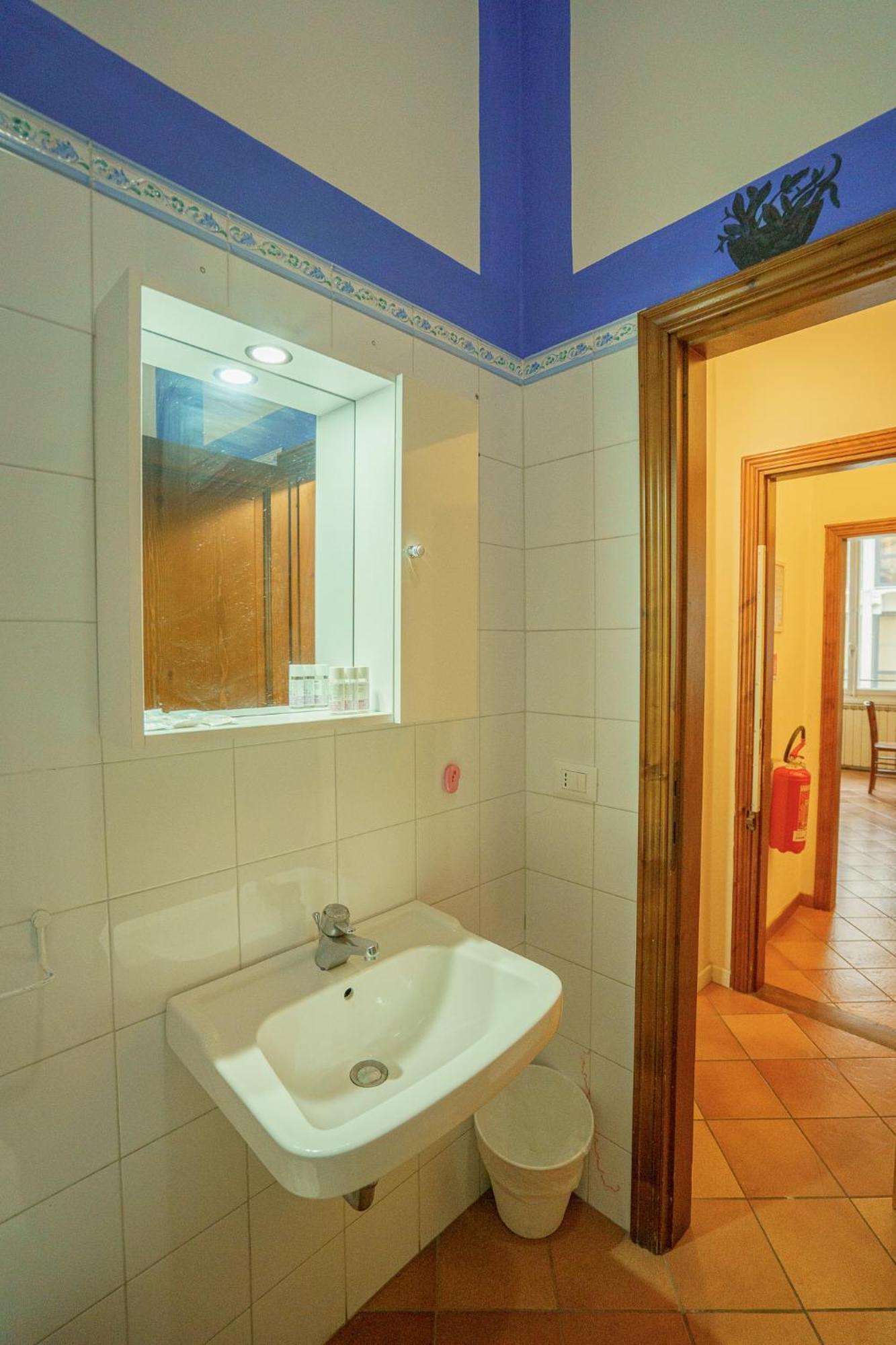 Tranquil Suite Near Museums And Train Station ฟลอเรนซ์ ภายนอก รูปภาพ