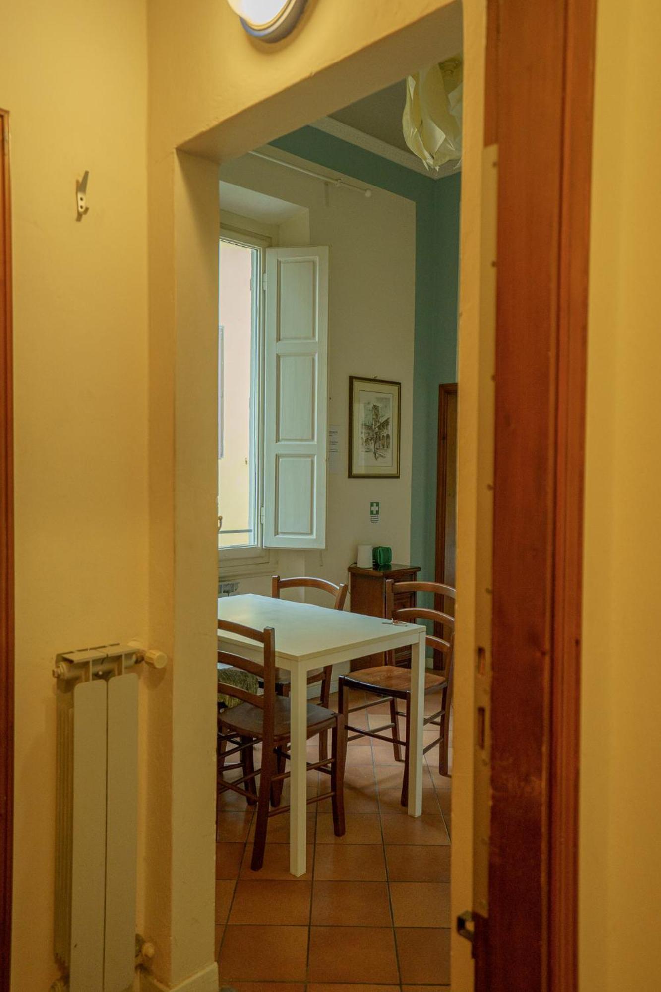 Tranquil Suite Near Museums And Train Station ฟลอเรนซ์ ภายนอก รูปภาพ