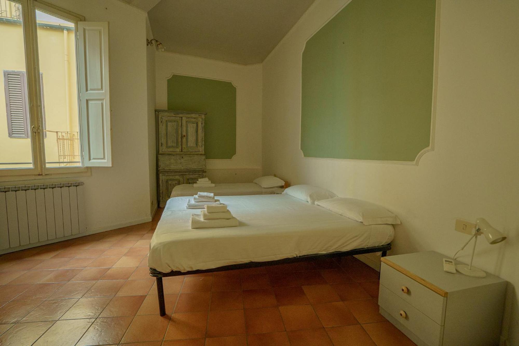 Tranquil Suite Near Museums And Train Station ฟลอเรนซ์ ภายนอก รูปภาพ