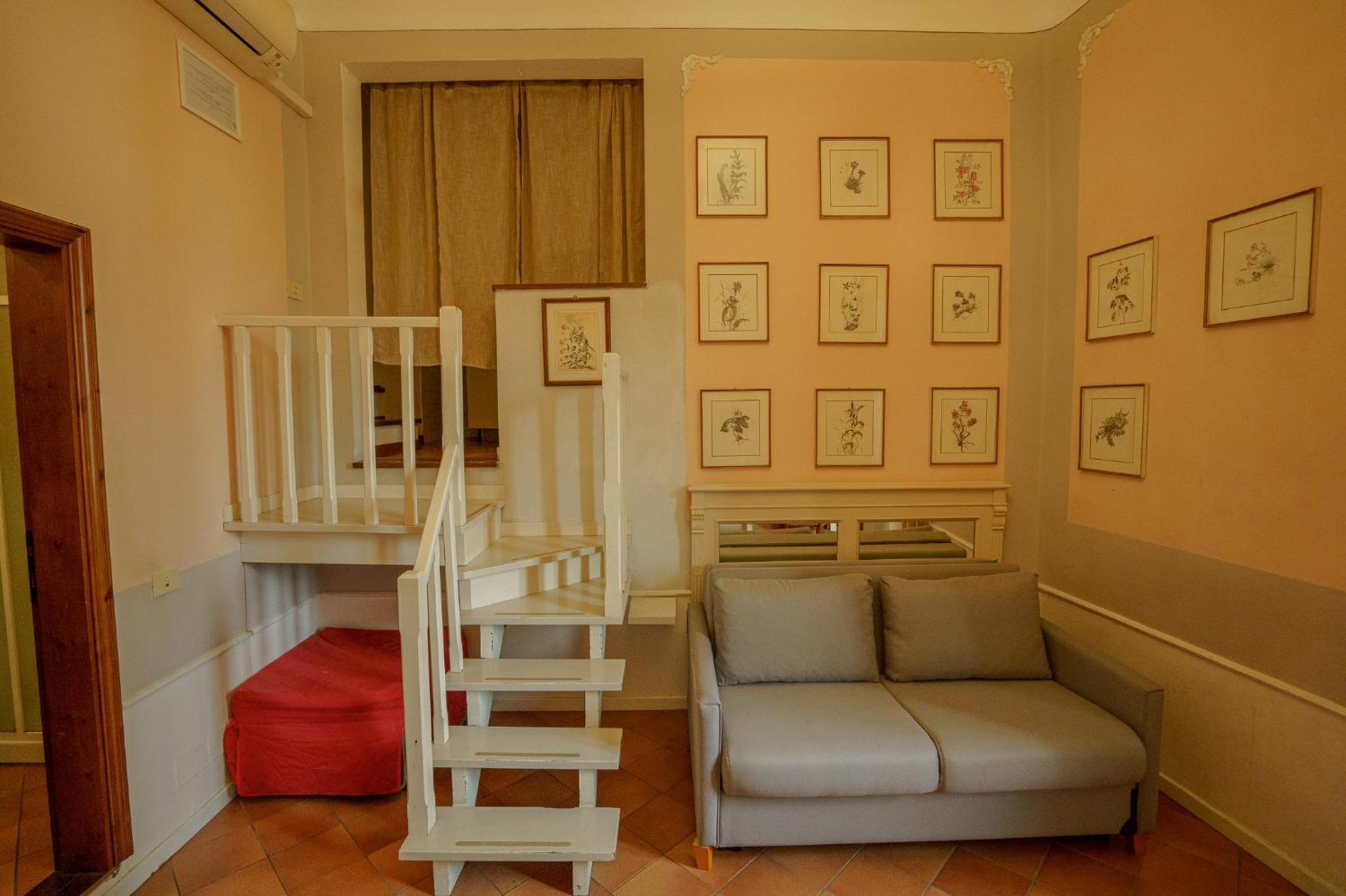 Tranquil Suite Near Museums And Train Station ฟลอเรนซ์ ภายนอก รูปภาพ