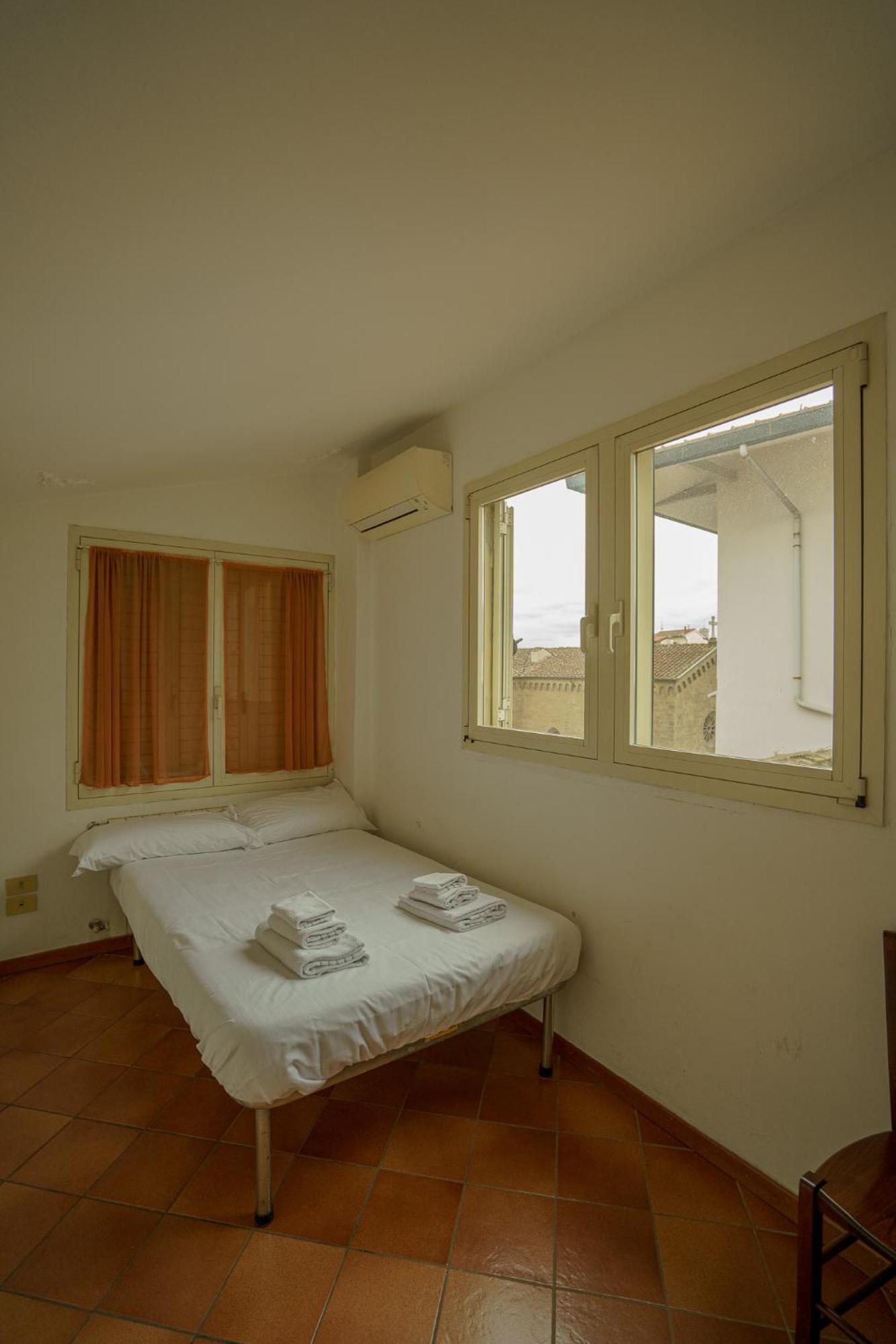 Tranquil Suite Near Museums And Train Station ฟลอเรนซ์ ภายนอก รูปภาพ